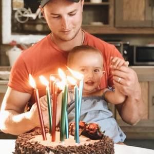 Meet your Posher, Tyler